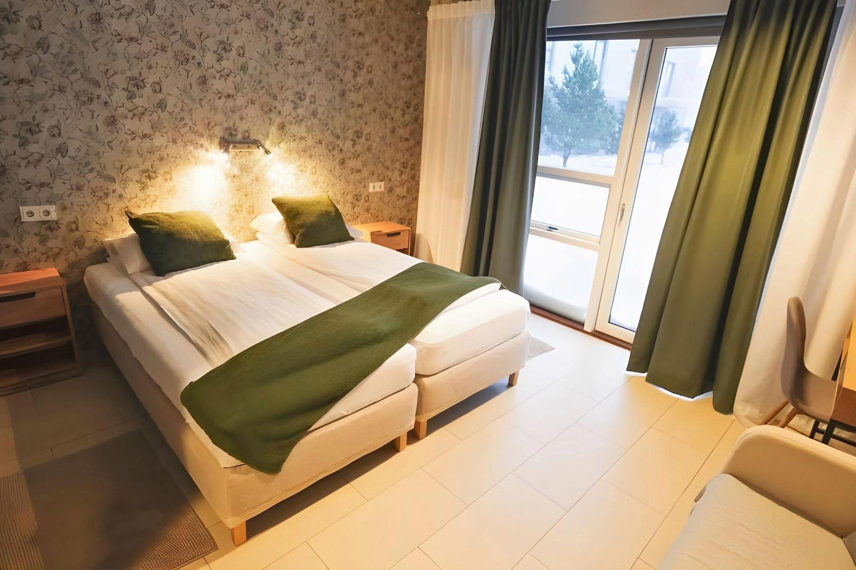 غرفة قياسية ثلاثية بسرير مزدوج، Hotel Laki 3/3