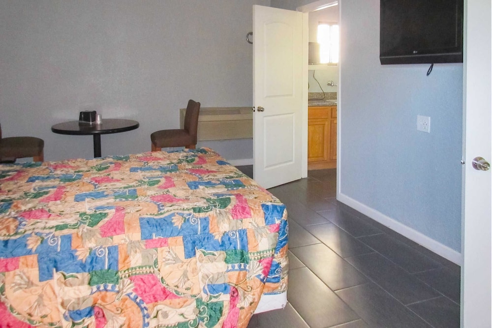 Rodeway Inn San Pablo Hilltop 3/9