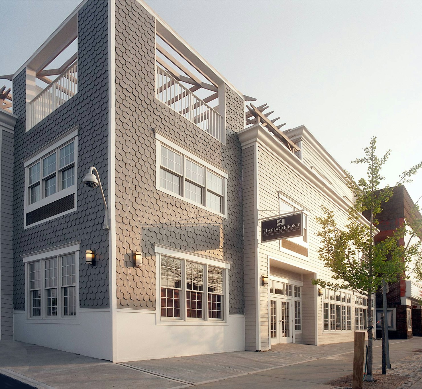 The Harbor Front Inn 34/42
