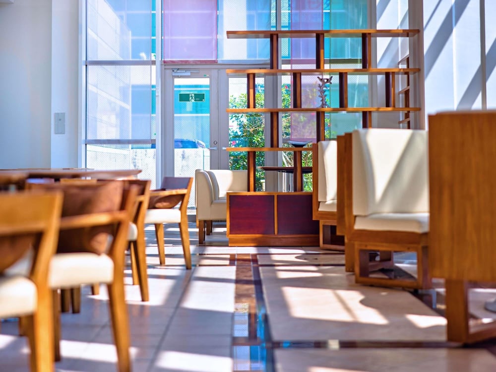 Mercure Okinawa Naha 49/65