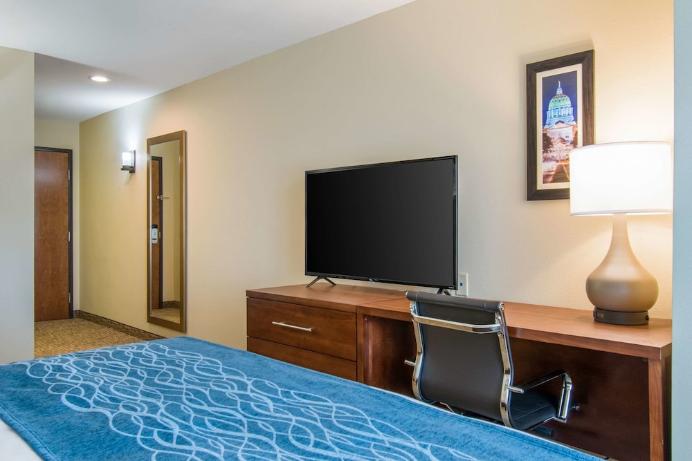 Comfort Inn Suites Harrisburg Hershey West 19/49