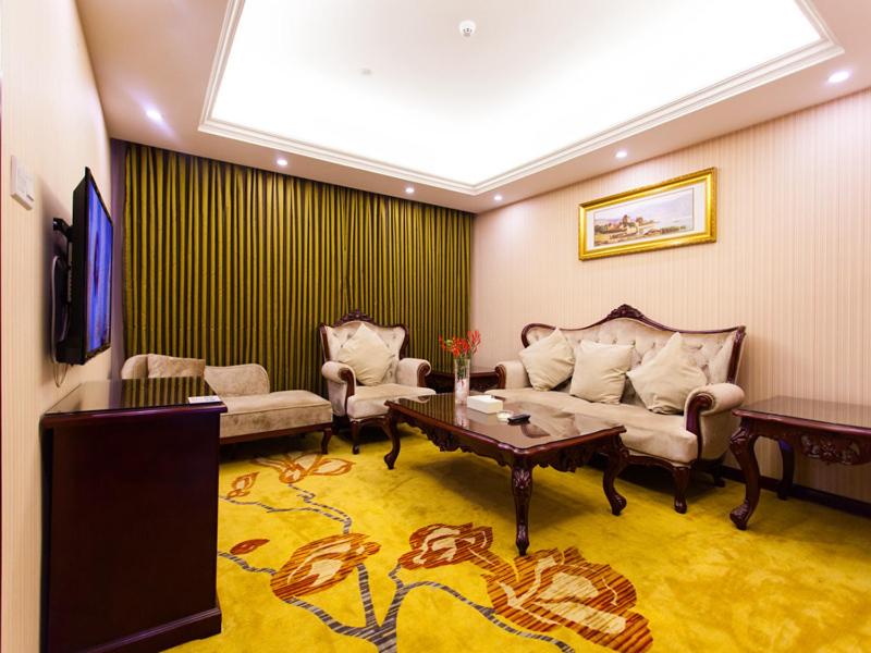 Vienna Hotel Guangzhou Jinshazhou 75/79