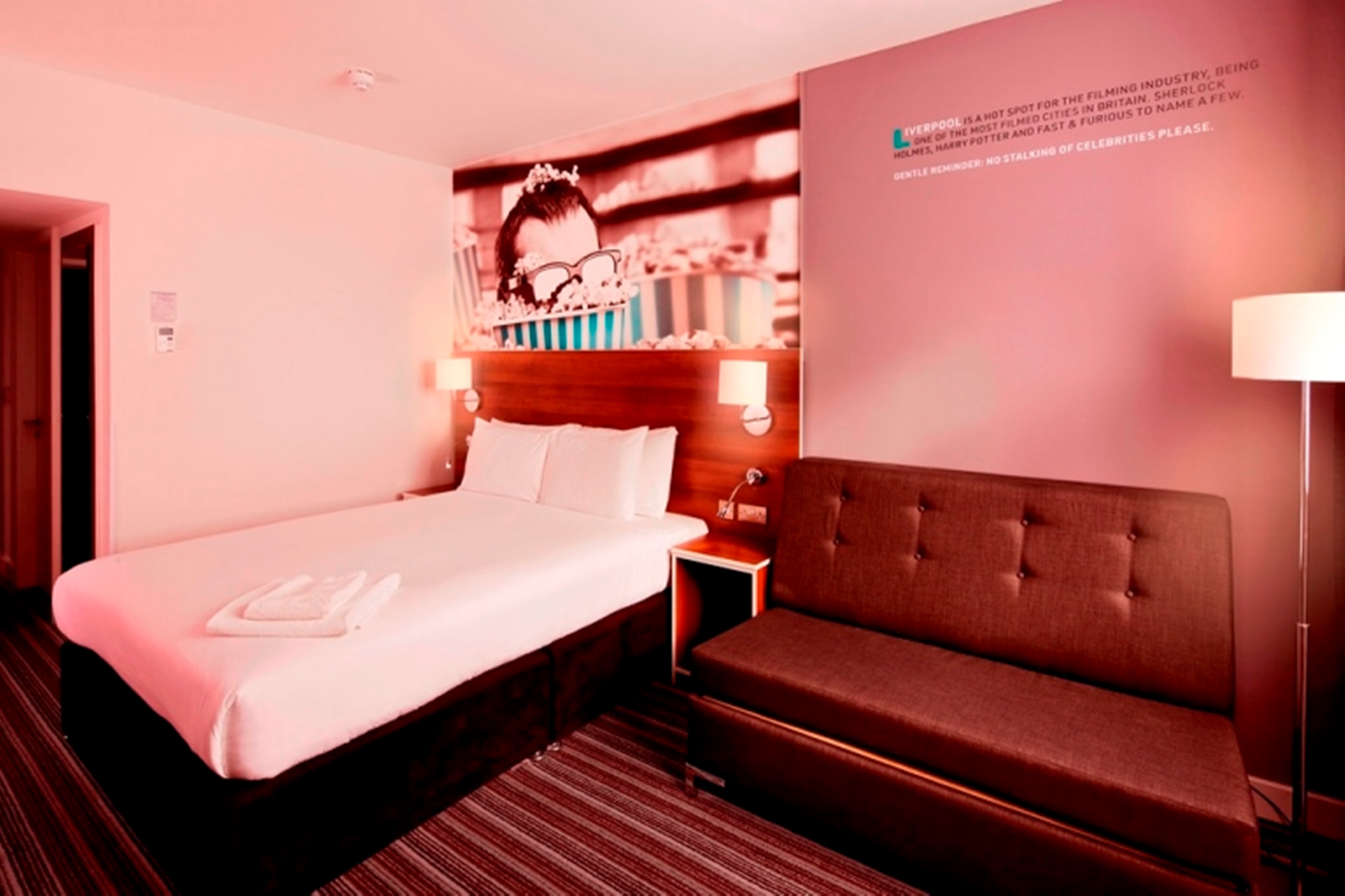 ROOM, ACCESSIBLE