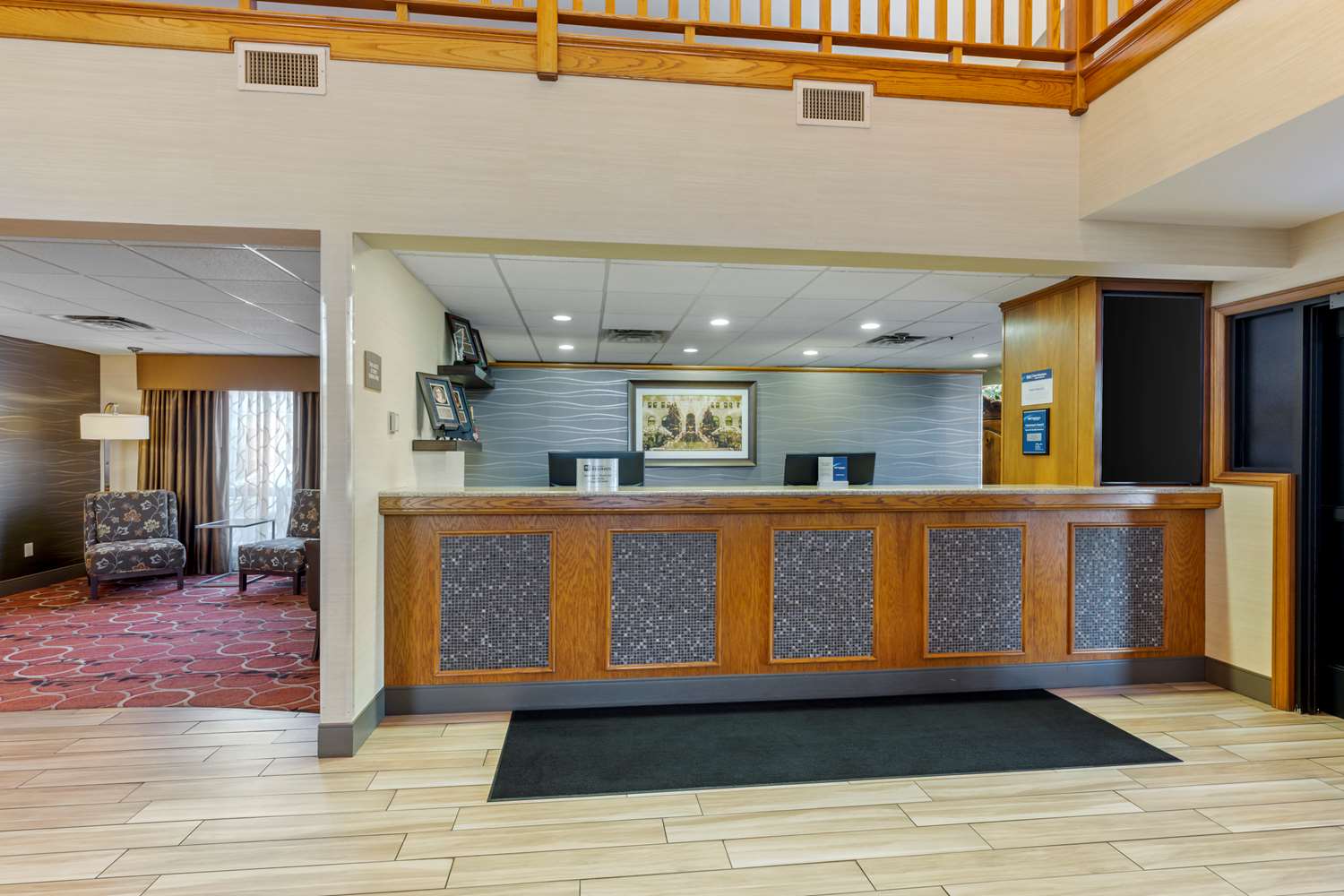 Best Western Falcon Plaza 4/38