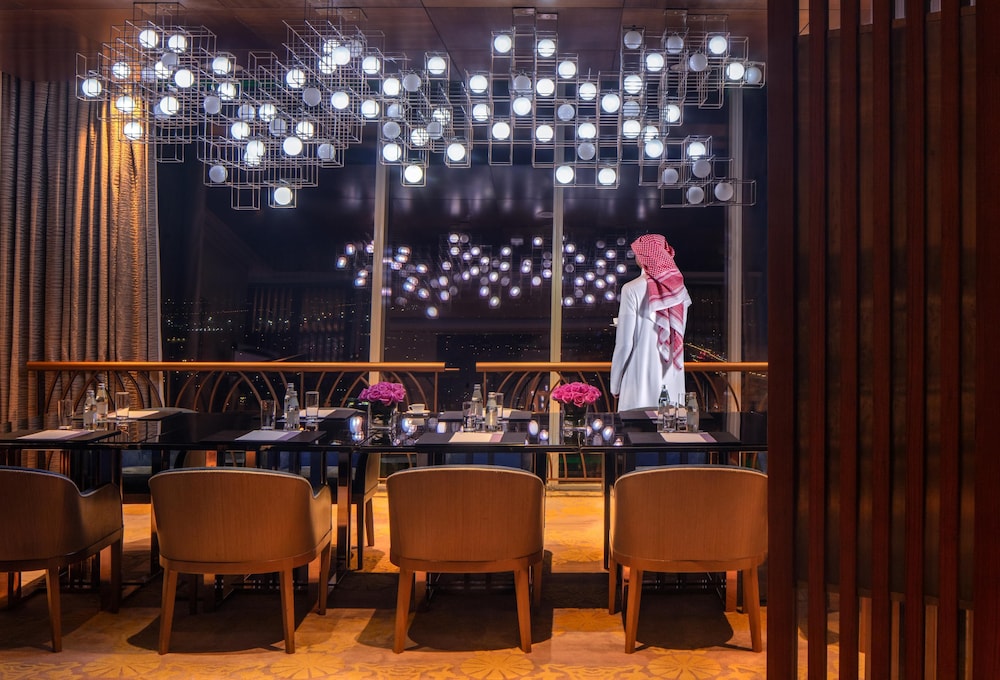 حياة ريجينسي(Hyatt Regency Riyadh Olaya) 53/75