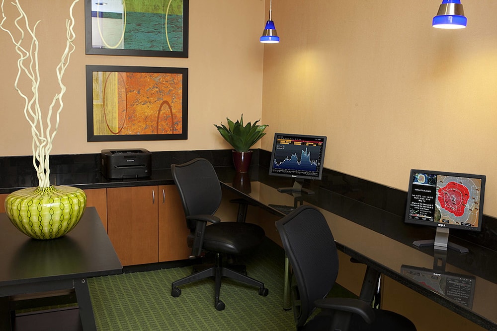 Fairfield Inn Suites Toledo Maumee 31/34