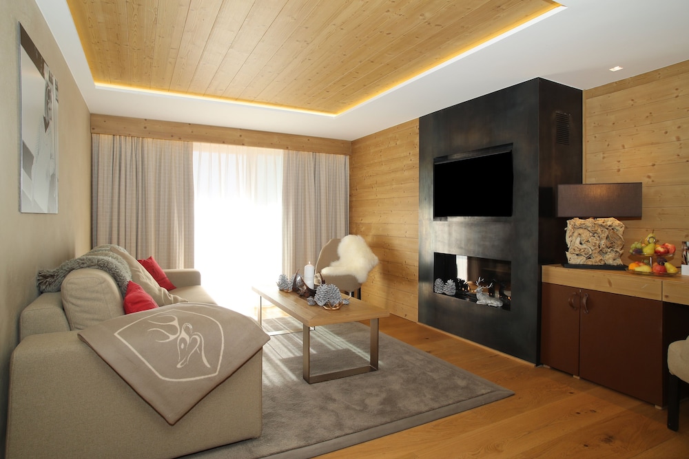 Hotel de Rougemont and Spa 37/50