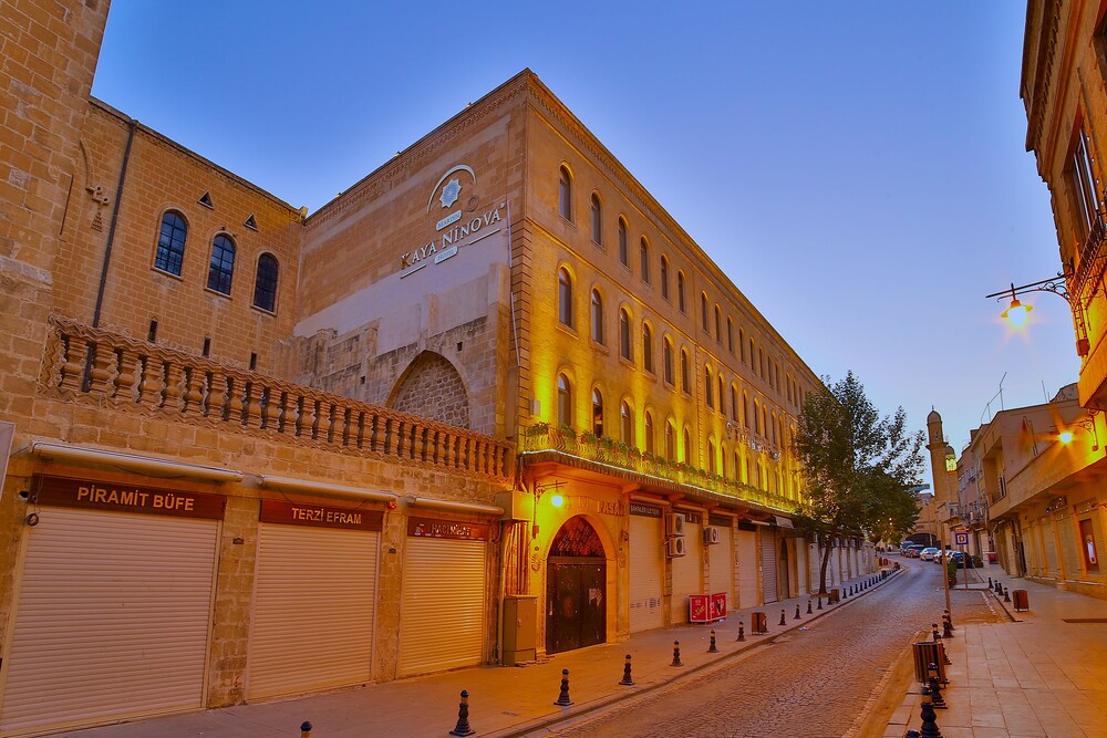 Kaya Ninova Hotel 6/50