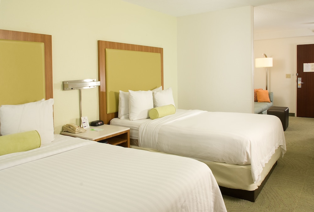 SpringHill Suites by Marriott Convention Center/I-drive 16/59
