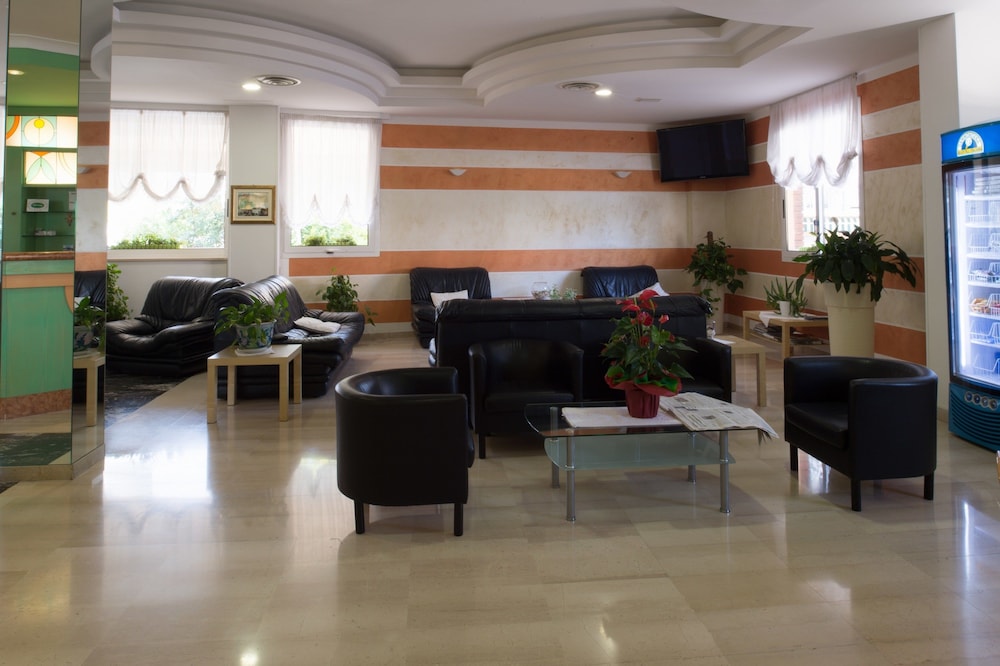 Hotel Venezuela 26/50