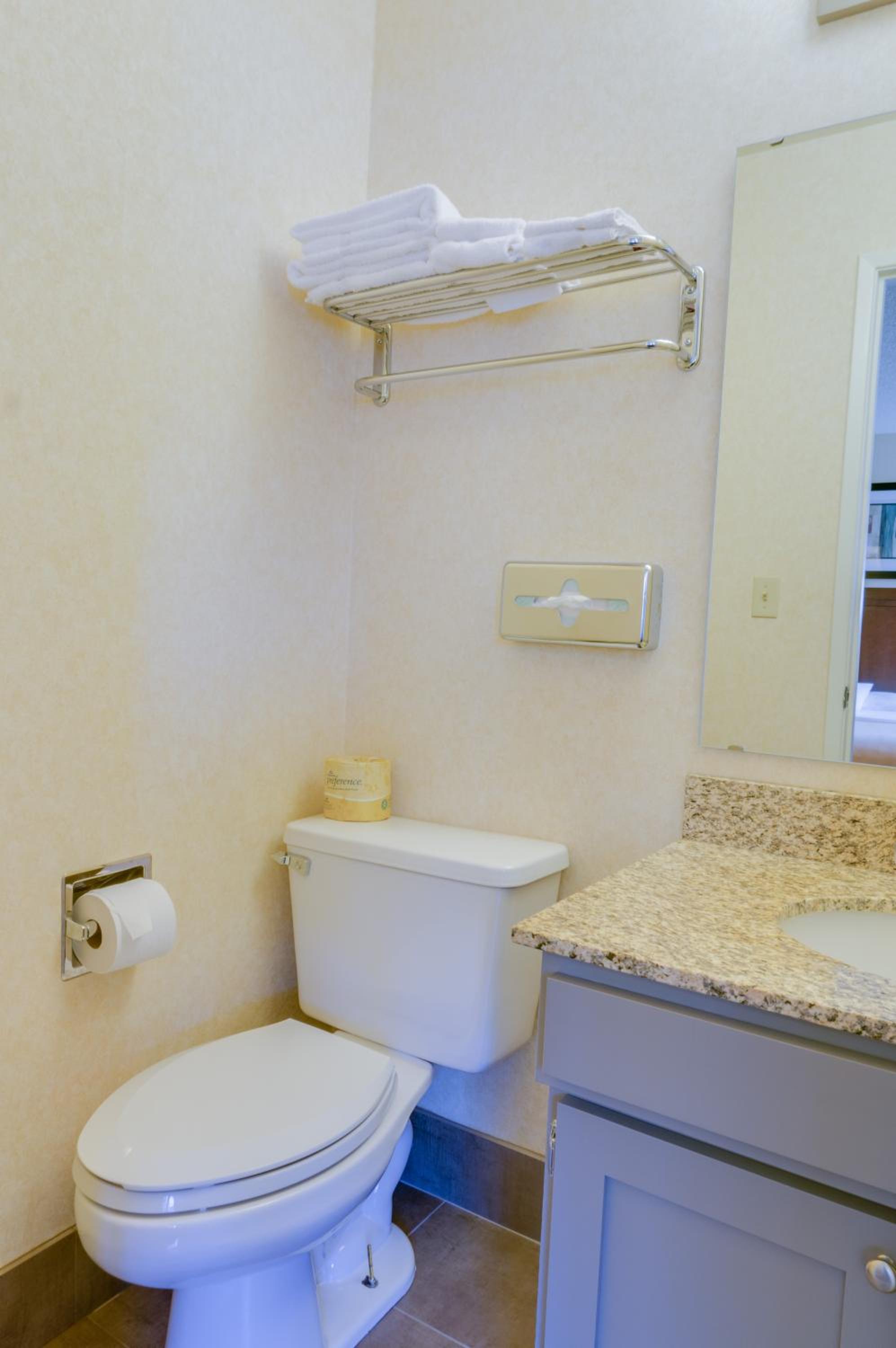 استوديو بسرير كينج، Travelodge By Wyndham San Francisco Bay 2/2