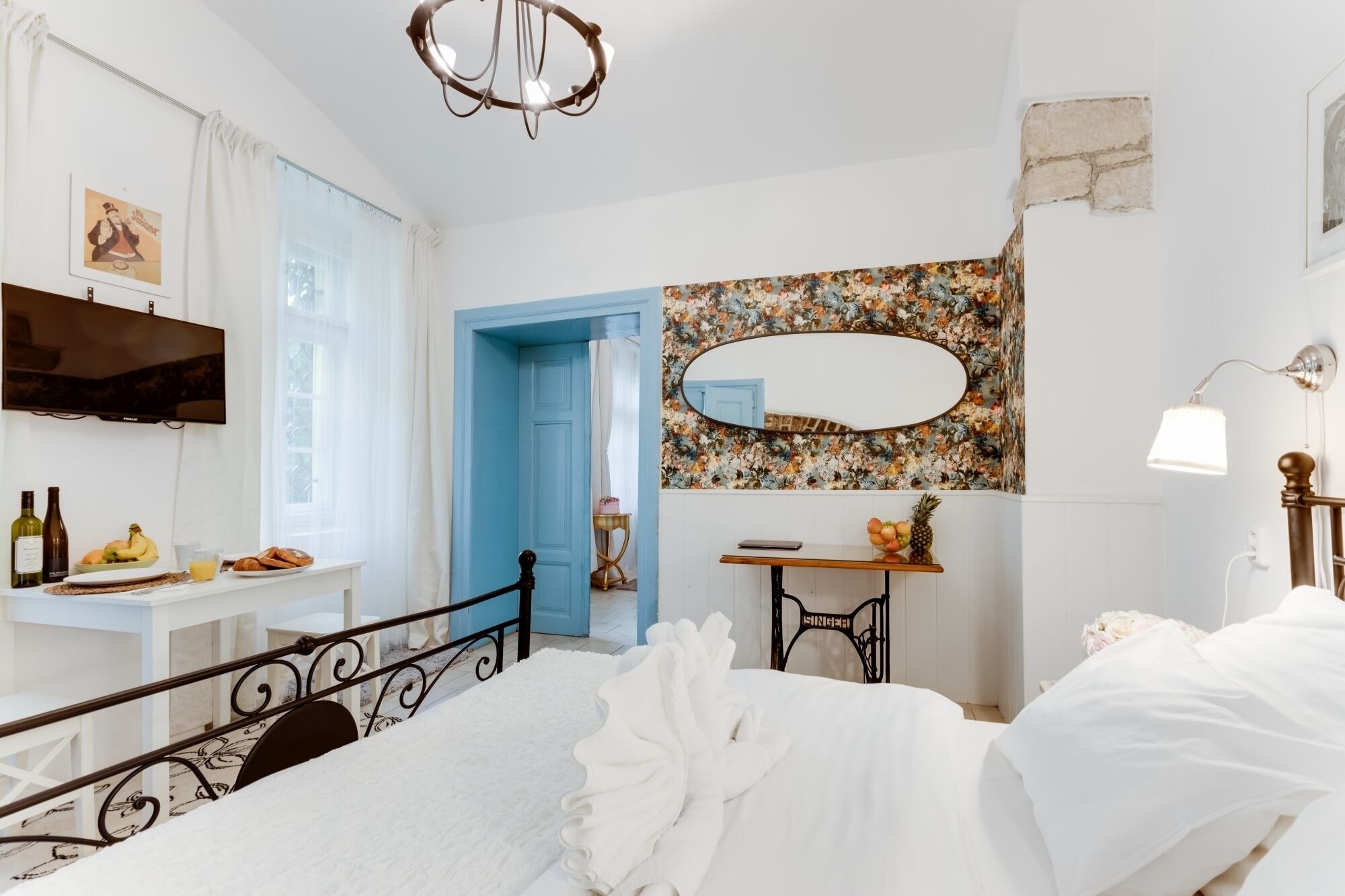 2 BEDROOMS, ROMANTIC, APARTMENT, GARDEN VIEW, GARDEN AREA