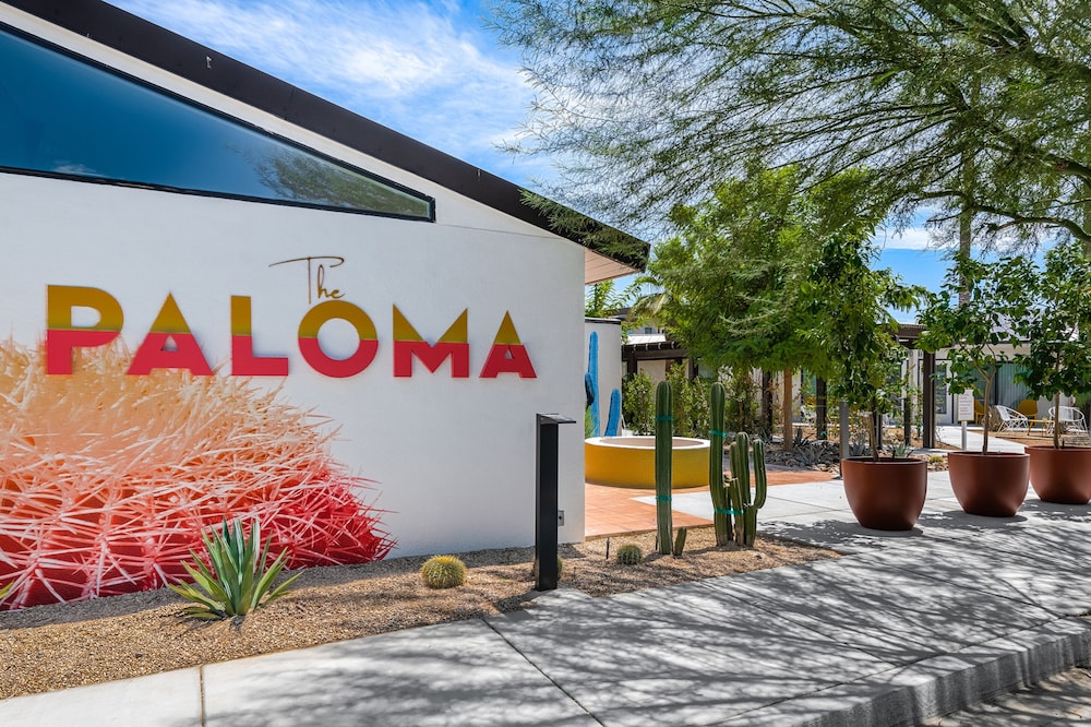 The Paloma Resort in CATHEDRAL CITY - CA