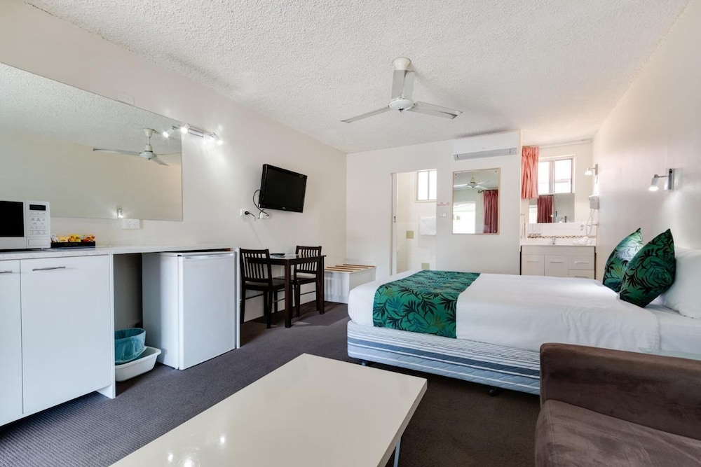 Coffs Harbour Pacific Palms Motel 8/23