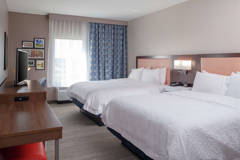 Hampton Inn Suites Overland Park South Ks 13/44