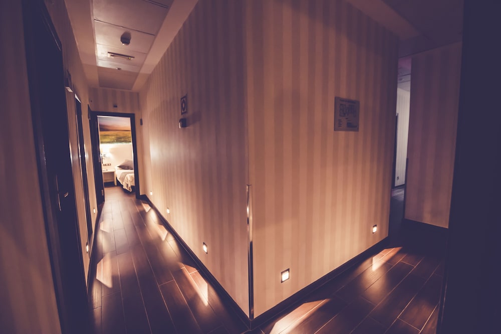 Hostal Prado 57/69