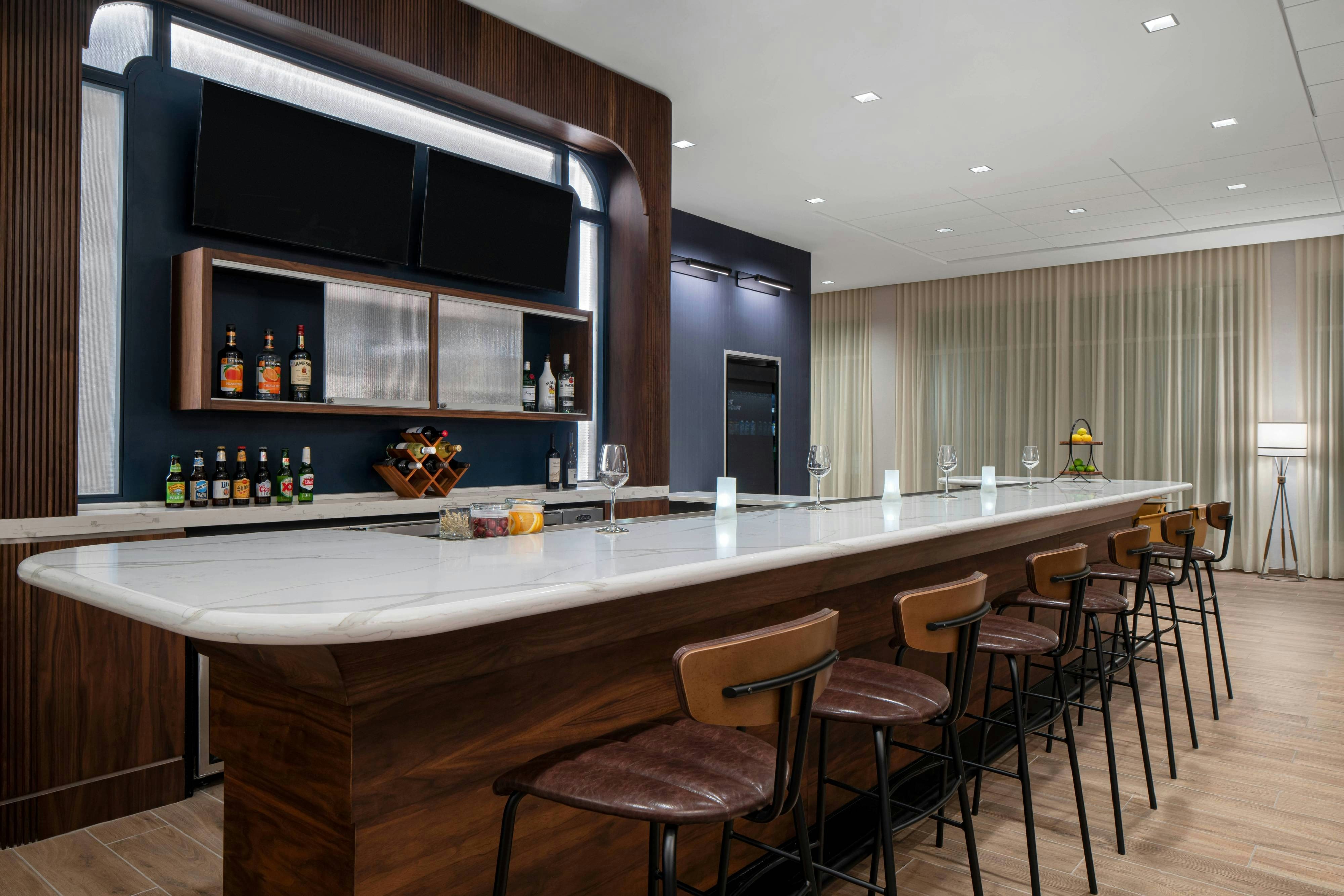 Courtyard by Marriott Houston I-10 West/Memorial 24/42