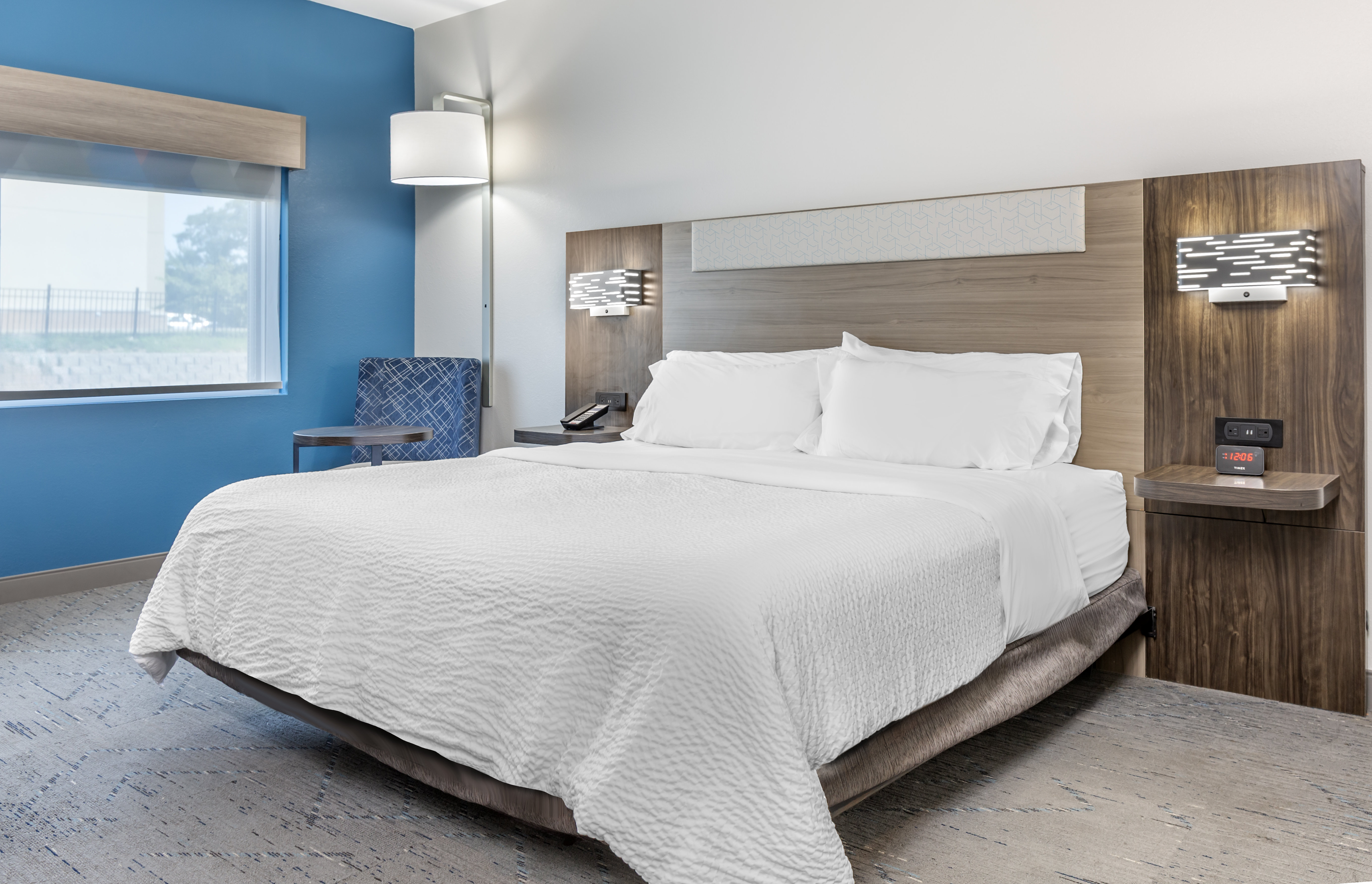 Holiday Inn Express and Suites Dry Ridge 20/63