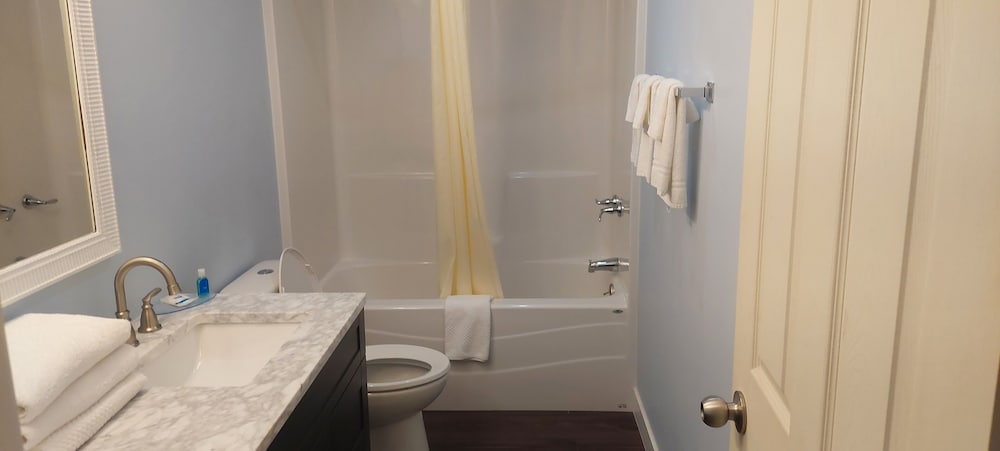Rodeway Inn Kalkaska MI 9/22