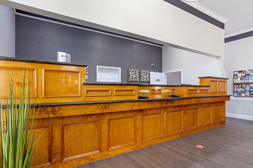 Best Western Inn Of Brenham 12/33
