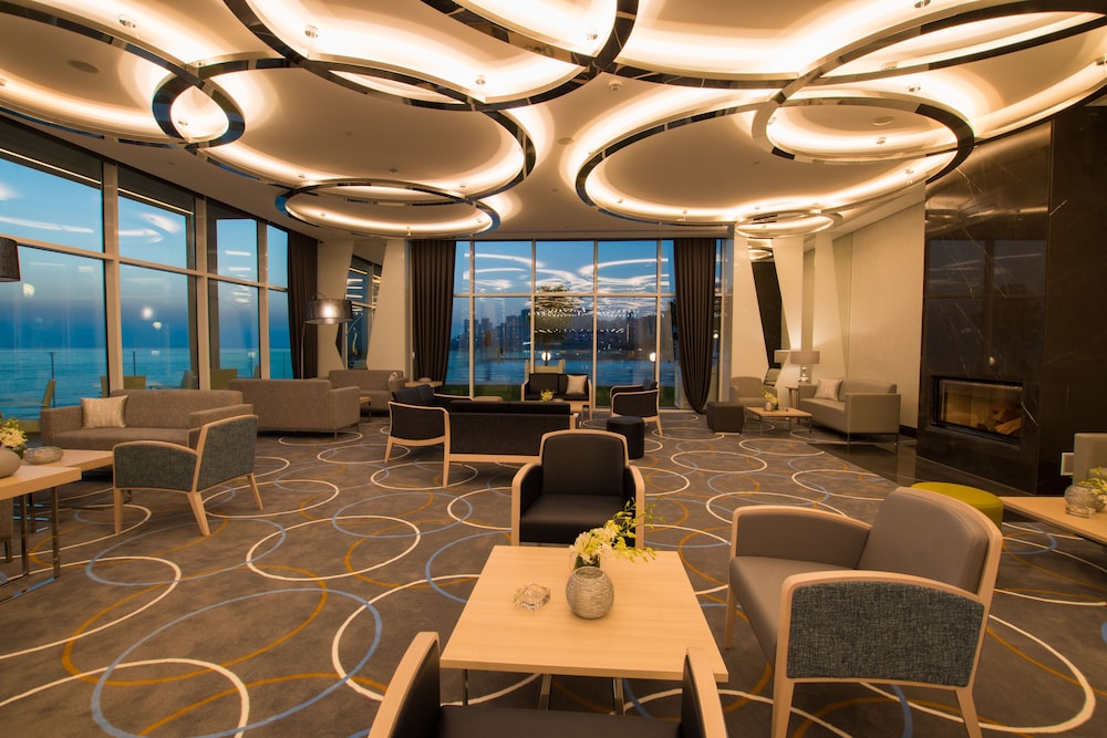 Lancaster Eden Bay Hotel, Beirut 35/65