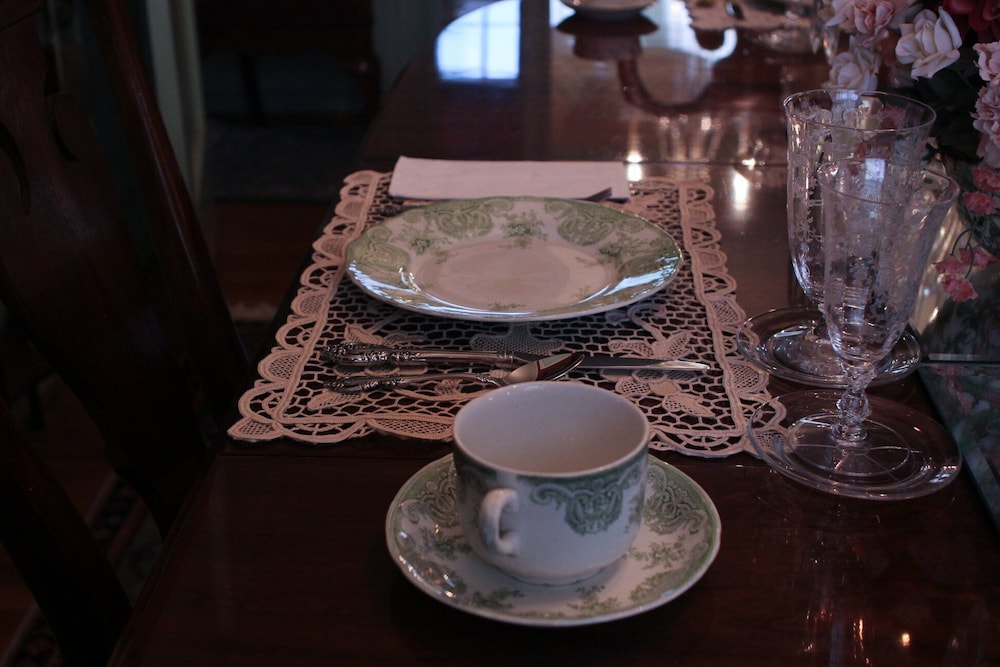Moore House Bed And Breakfast 14/30