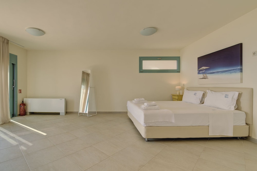 Ouzo Villas 30/50