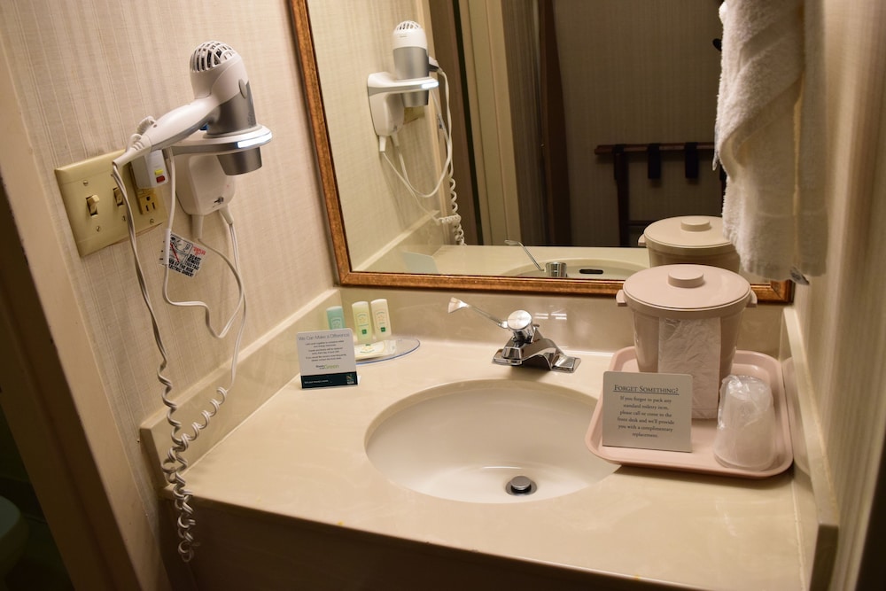 Quality Inn Rocky Mount near Event Center 17/39