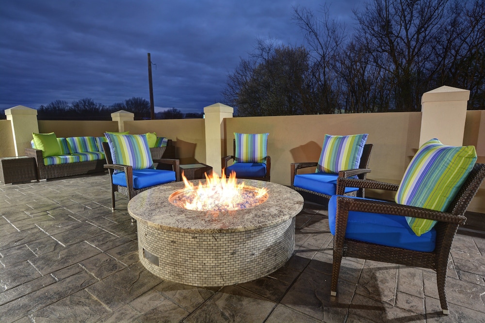 Holiday Inn Express And Suites Greenville Taylors 33/50