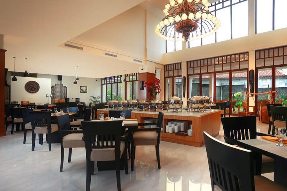 Wimarion Hotel Semarang 30/40