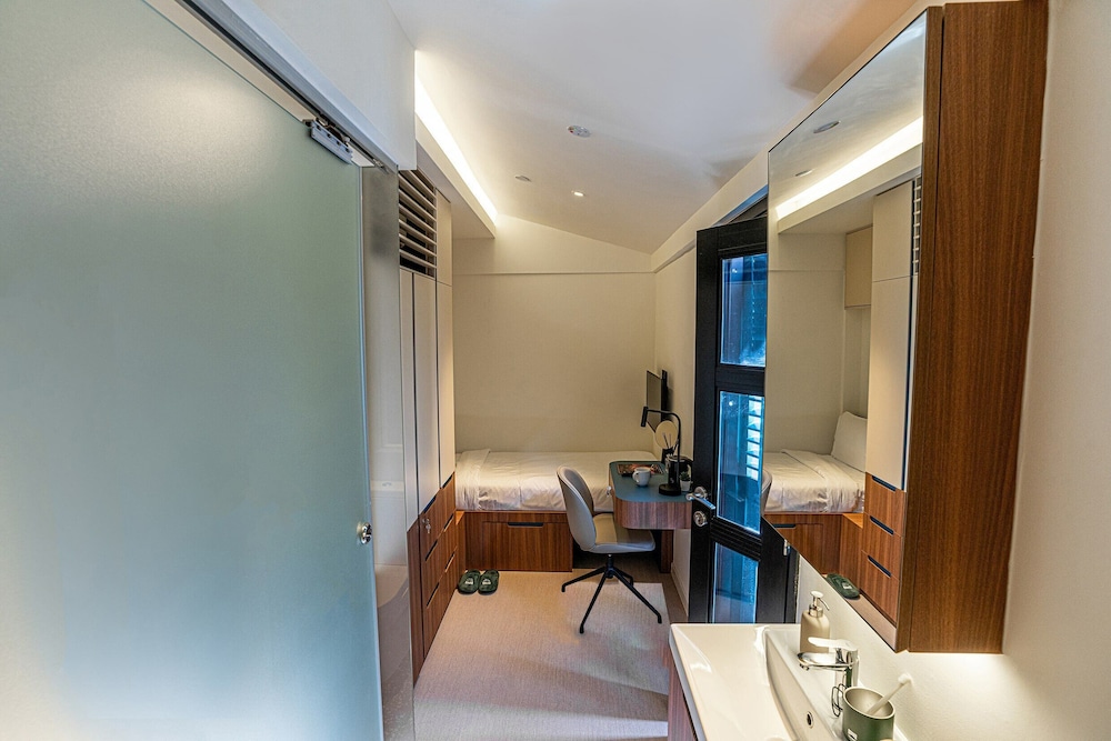 Hotel Clover 33 Jalan Sultan 32/33