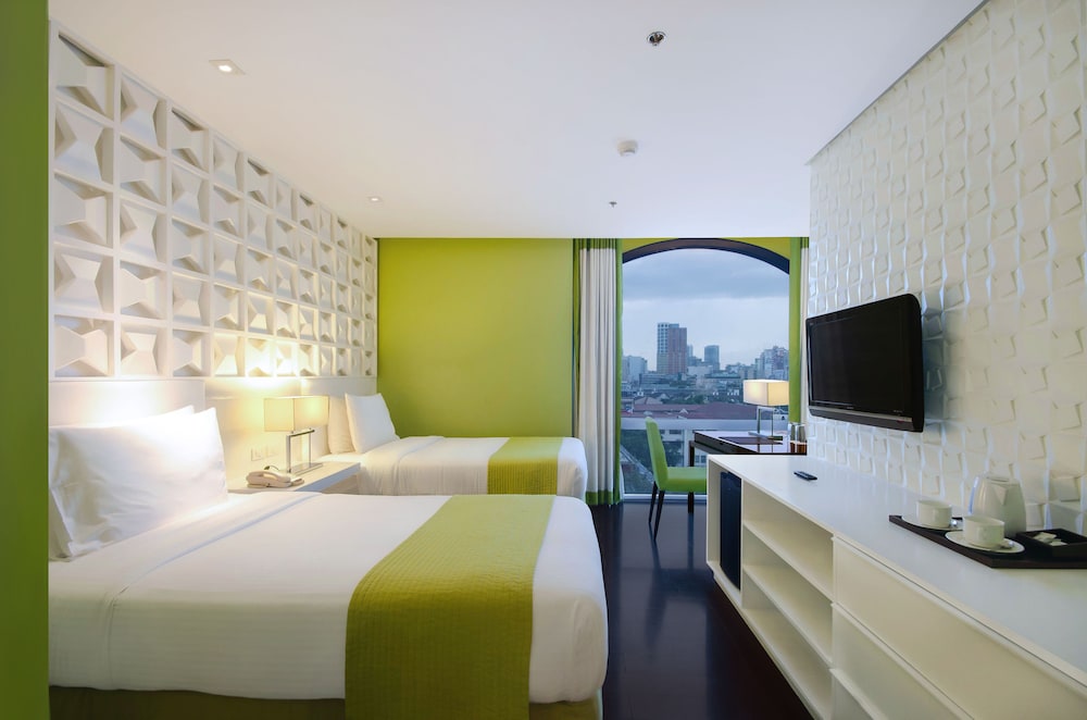 The Bayleaf Intramuros 12/56