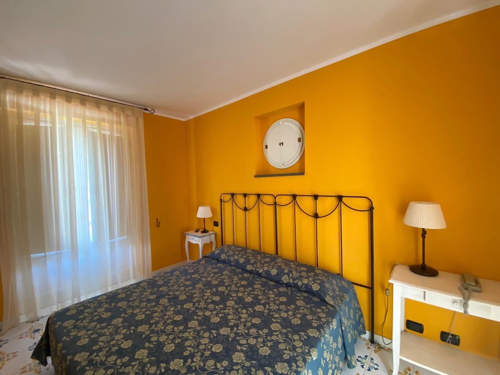 Hotel Bougainville 18/50