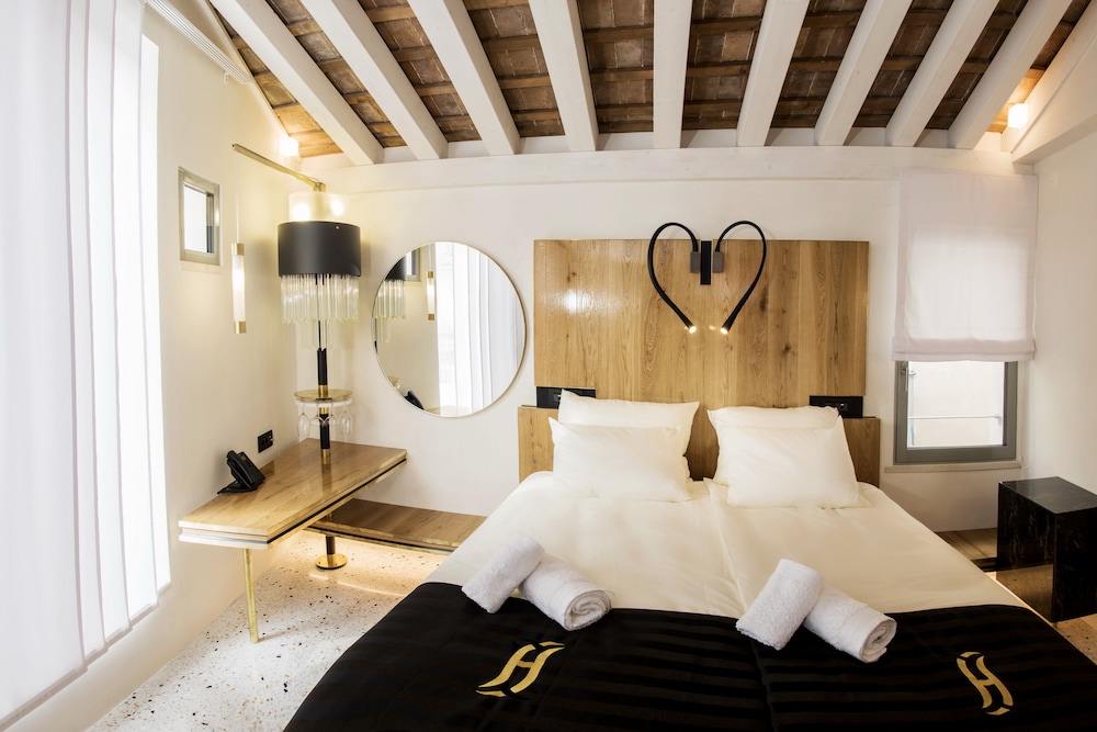 SPIRITO SANTO PALAZZO STORICO 34/70
