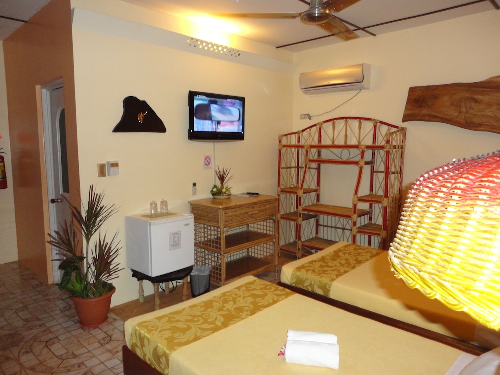 Deep Forest Garden Hotel 17/80