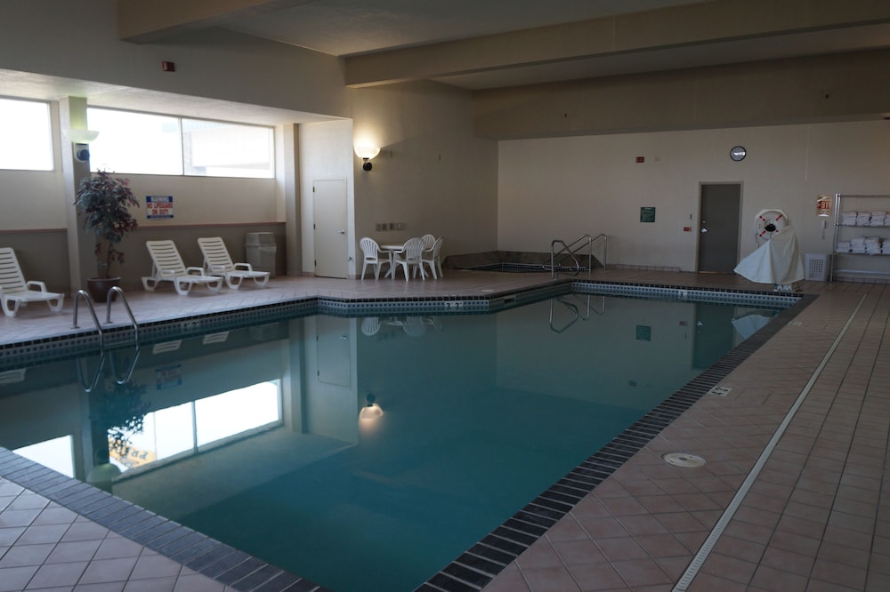Biltmore Hotel & Suites 15/27