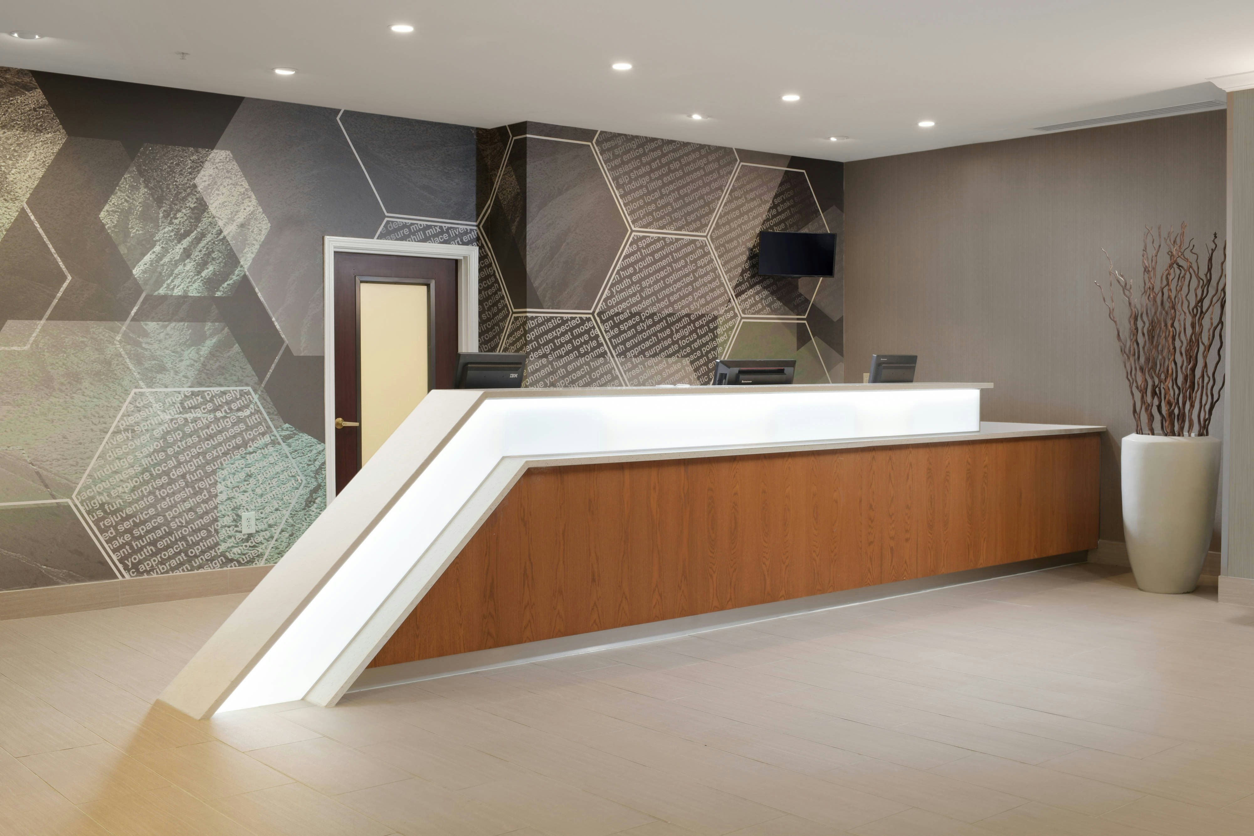 Springhill Suites Dallas Addison Quorum 1/10