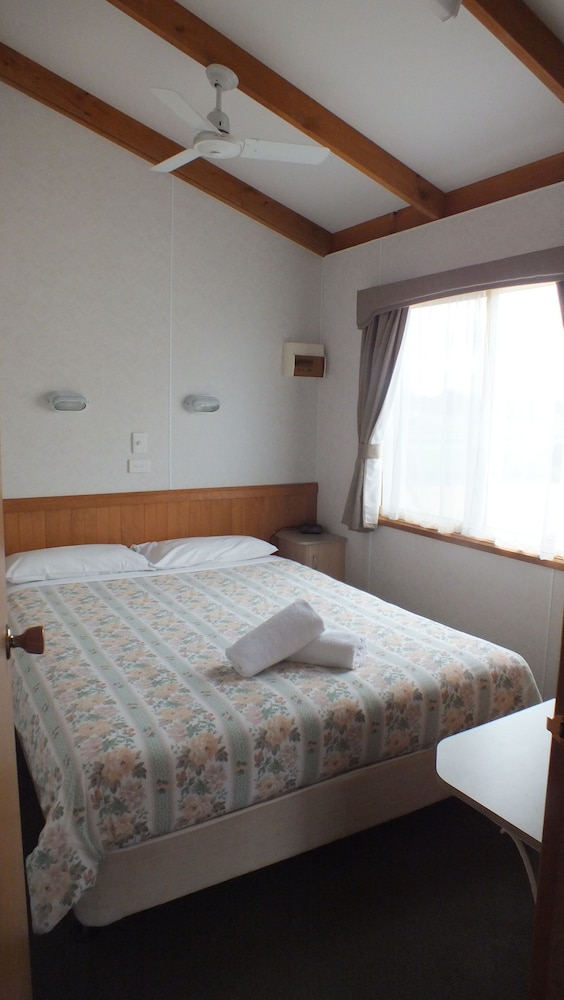 2 Bedrooms, Superior, Villa, Twin Beds, 1 Queen and 2 Bunk Beds, Balcony
