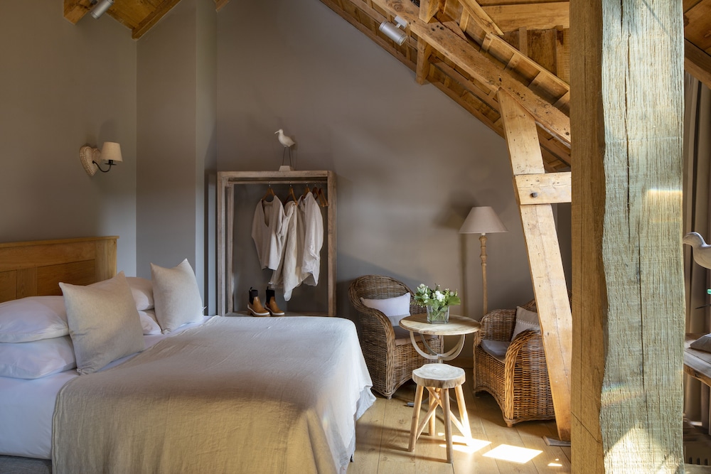 Auberge De La Source 11/69