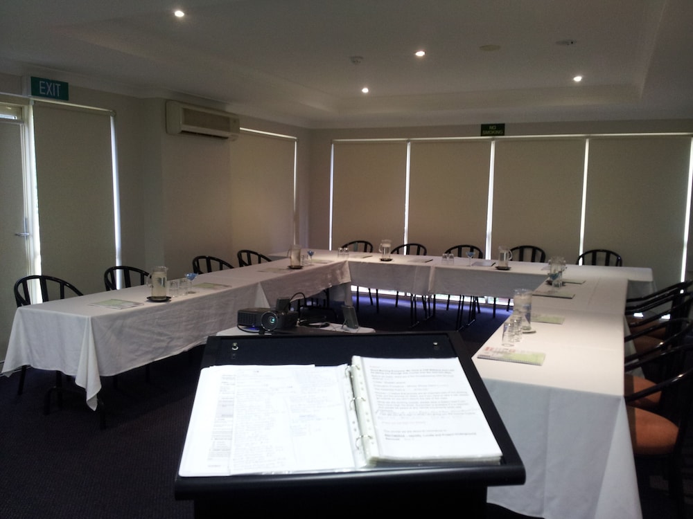 Silkari Urban CKS Sydney Airport Hotel 28/33