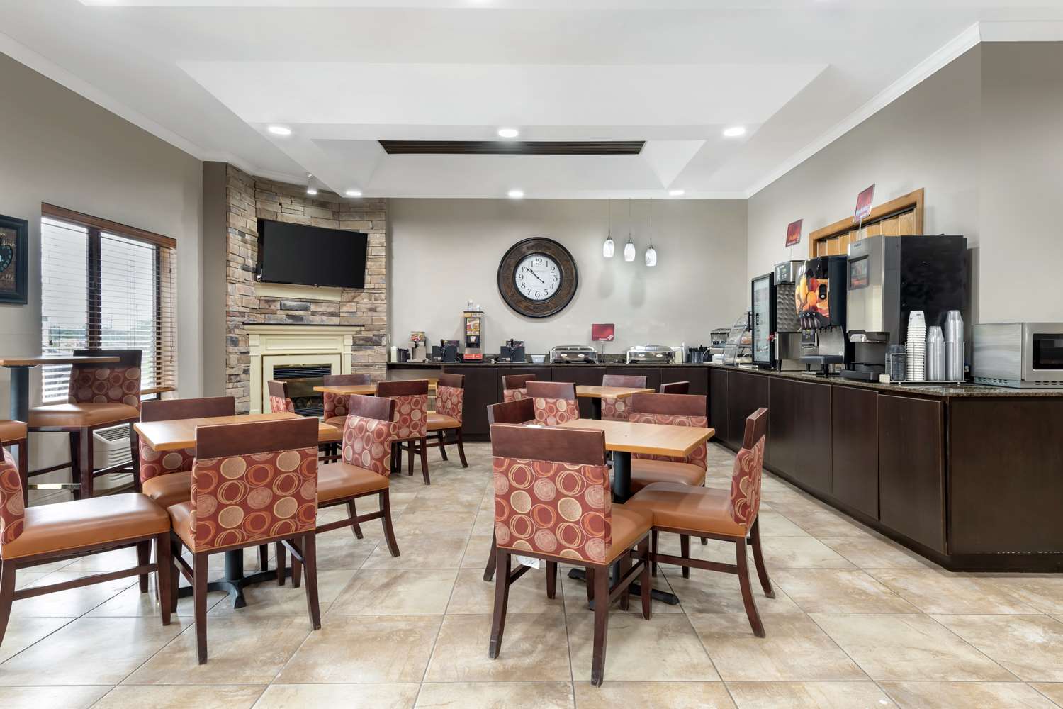 restaurant cafeteria