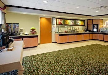 Fairfield Inn Suites Cordele 3/28