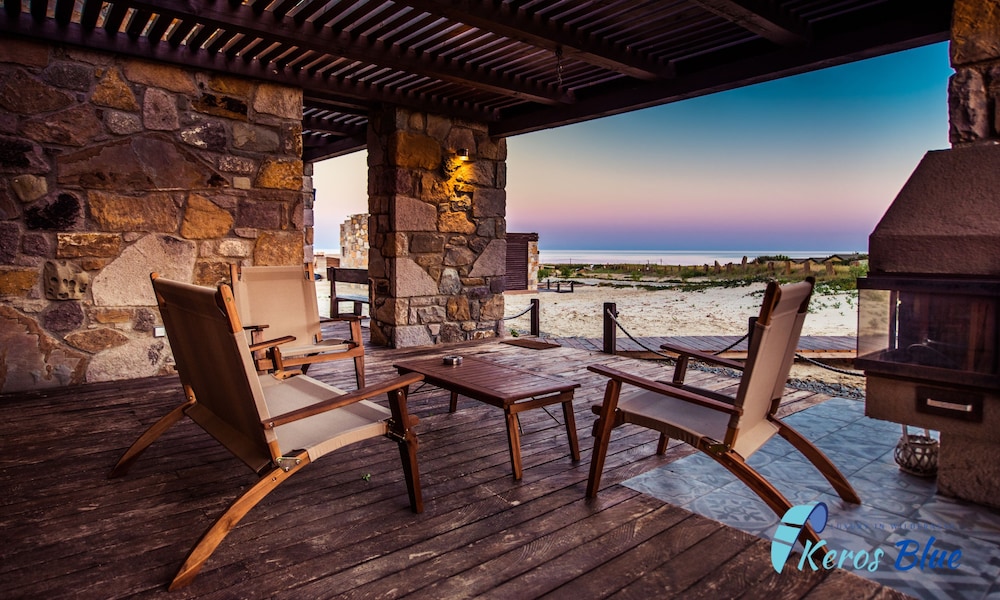 Keros Blue Luxury Rooms & Villas 25/49