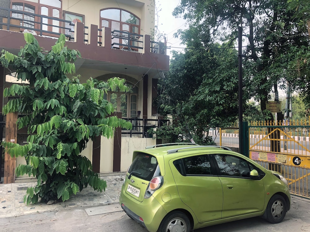Utsav Bed & Breakfast 20/23