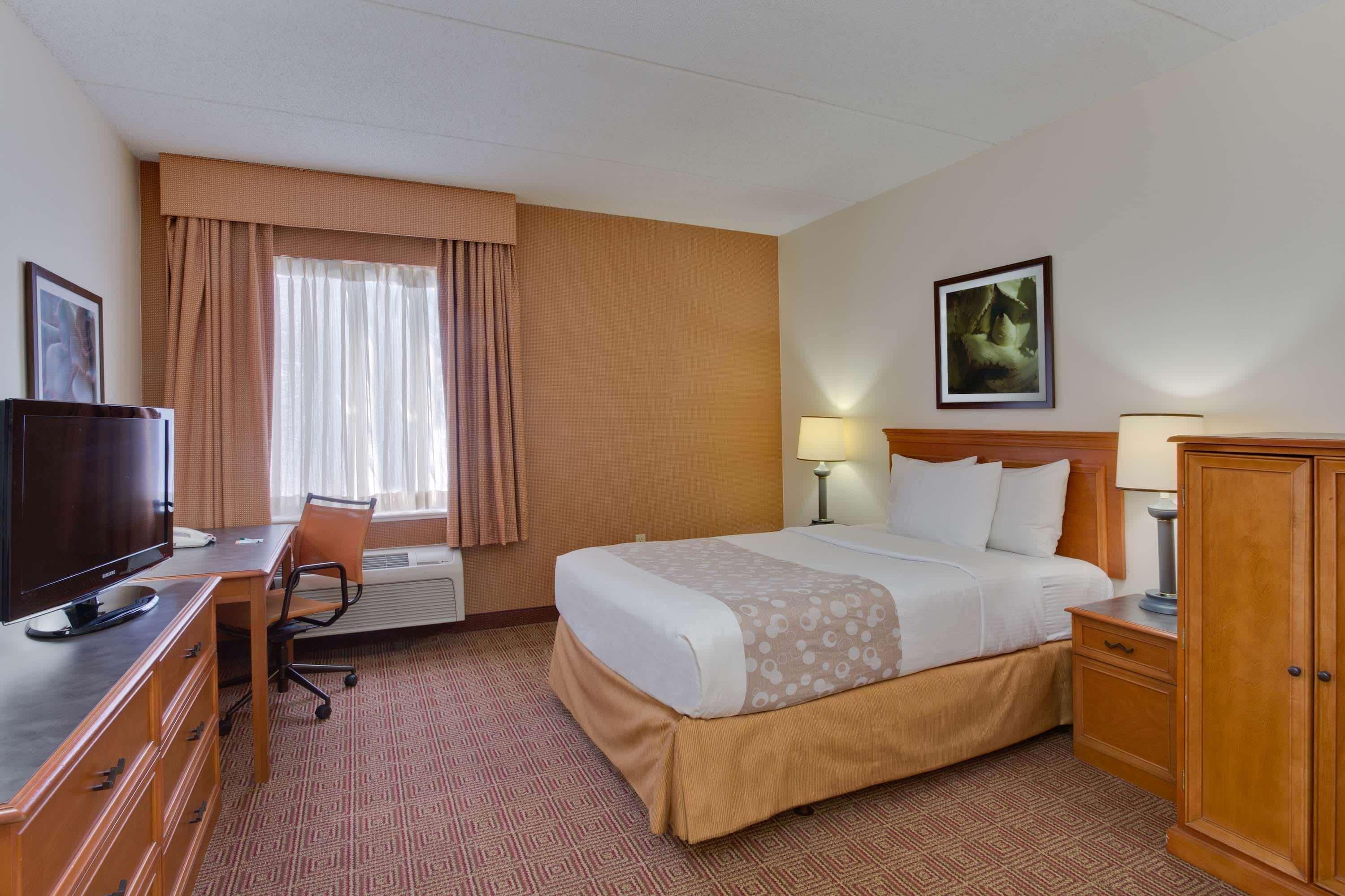 Room, Double Bed