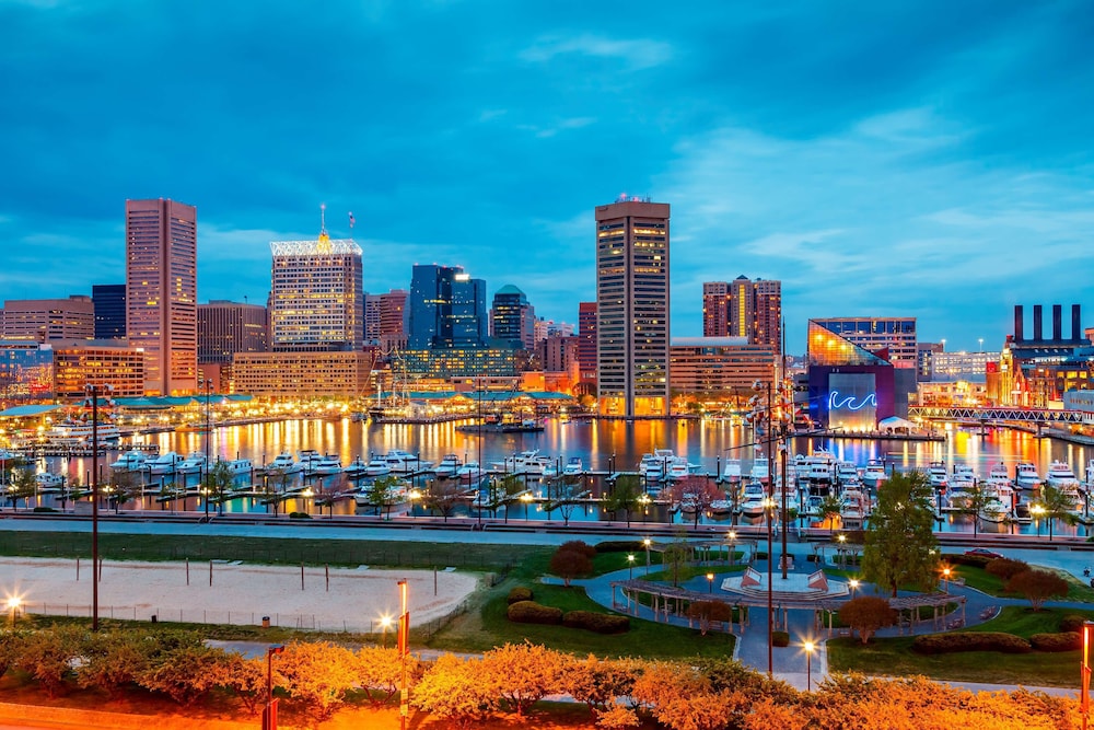 Hyatt Place Baltimore Inner Harbor 44/46