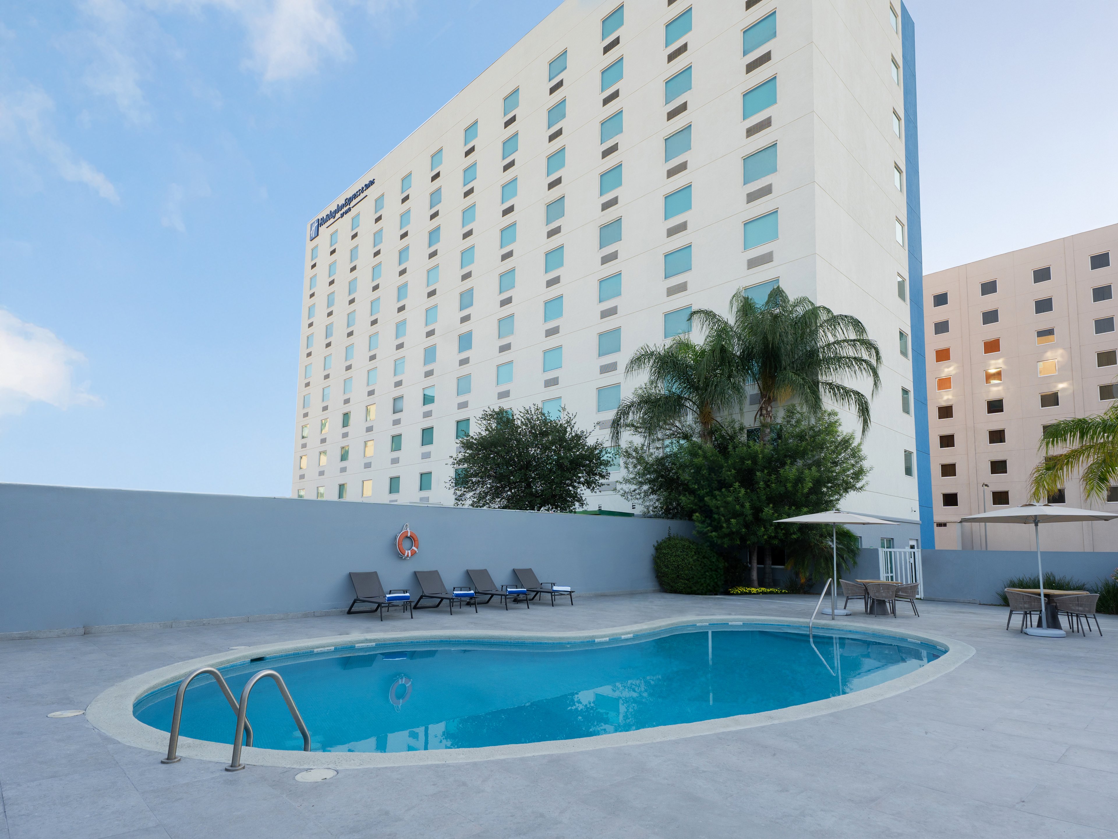 Holiday Inn Express And Suites Monterrey Aeropuerto 9/78