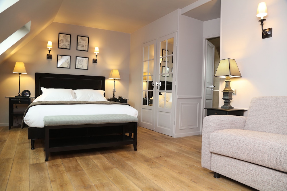 Hotel Saint-Louis Pigalle 37/64