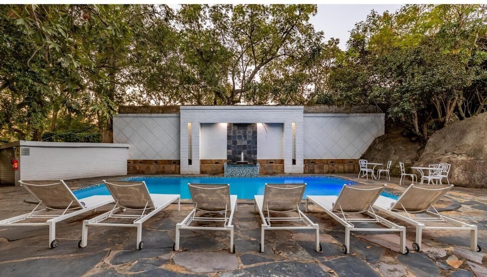 Sheppard Boutique Guesthouse 31/50