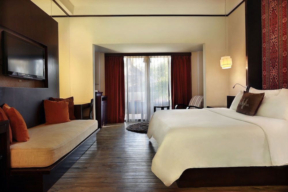 Novotel Lombok Resort and Villas 24/80